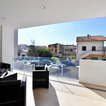 Alba Rossa Apartment *